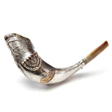 Shofar en corne de bélier plaqué argent orné d'une Menorah